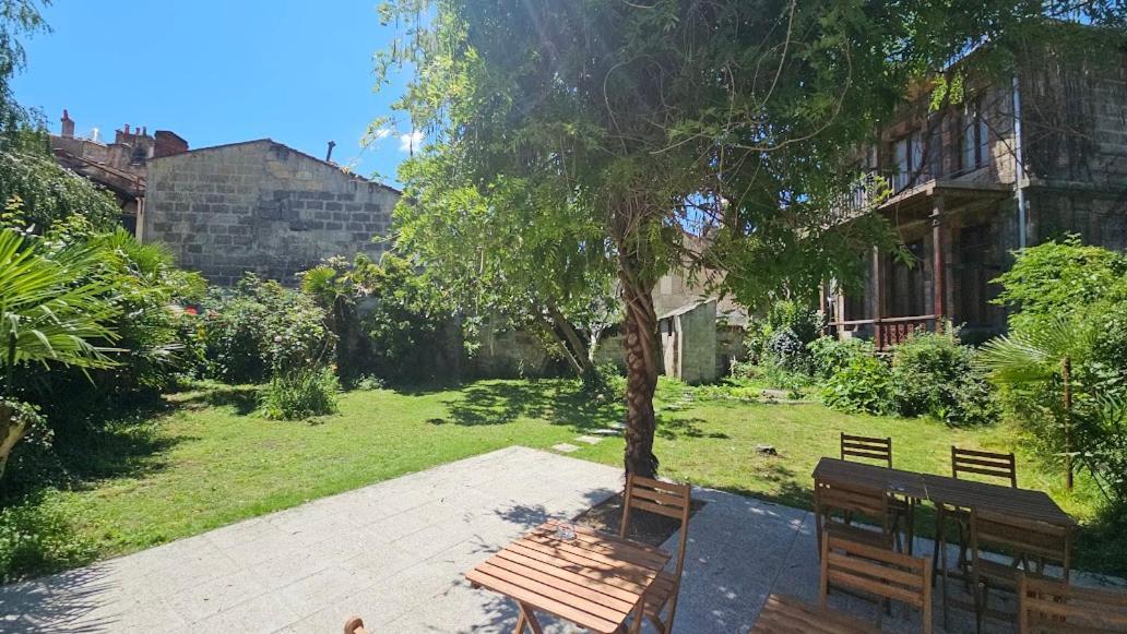 לינה וארוחת בוקר בורדו Le Jardin Cafe מראה חיצוני תמונה