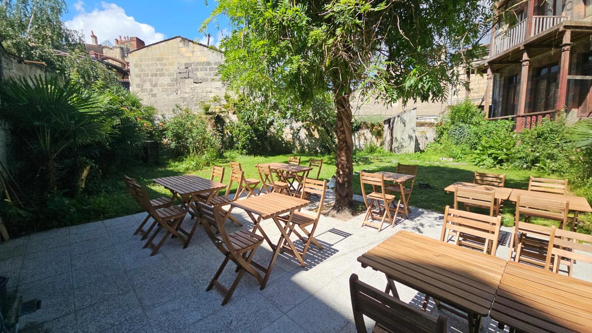 לינה וארוחת בוקר בורדו Le Jardin Cafe מראה חיצוני תמונה